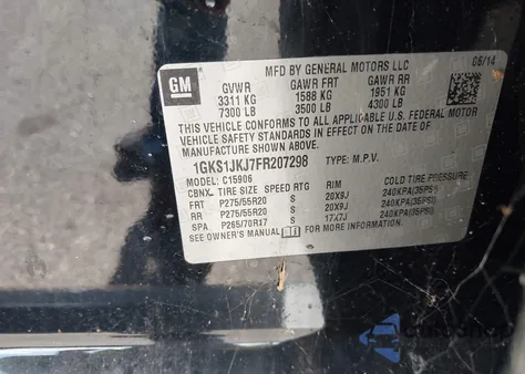 2015 GMC Yukon Xl 1500 Denali z USA, uszkodzony, nr VIN 1GKS1JKJ7FR207298